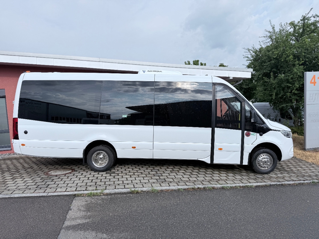 Mercedes Benz 519 Tourline L